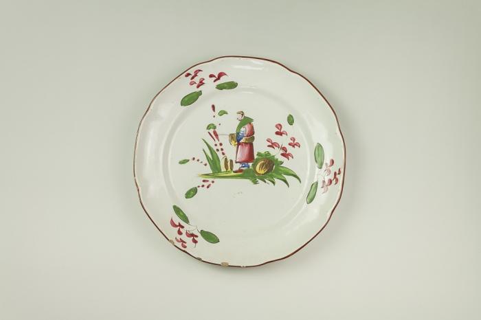 Coppia di piatti con decoro a cineserie

Francia, manifattura alsaziana, ultimo quarto del XVIII secolo

Maiolica con colori a piccolo fuoco

Collezione A. Marcenaro